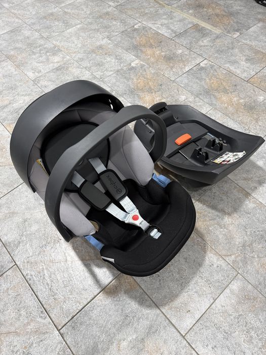 Scoica Cybex si suport ISOFIX Auto