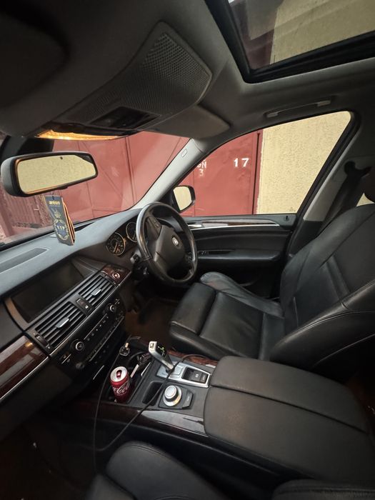 Vand Bmw X5 3.0 D volan Dreapta