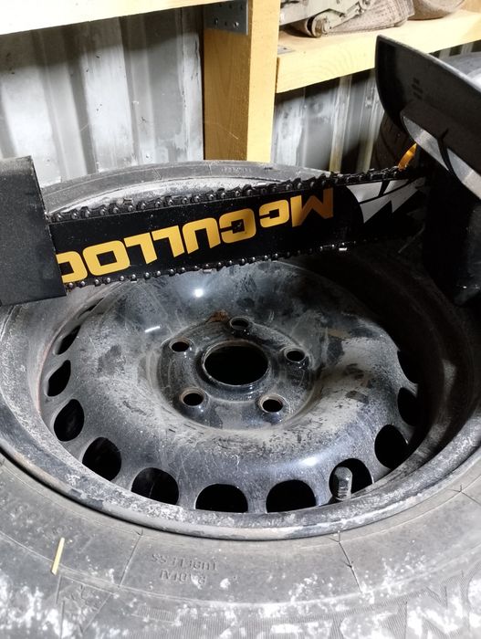 Електрическа машинка за дърва