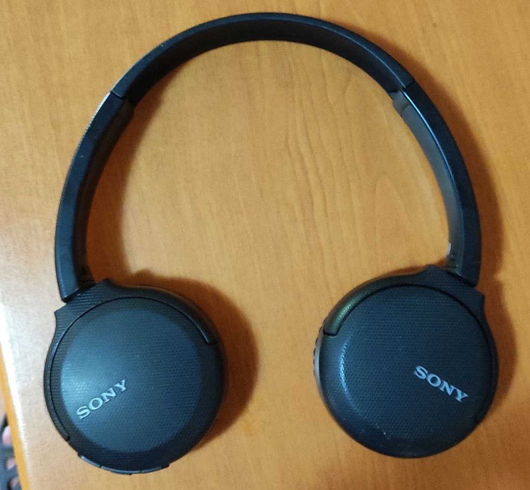 Căști Sony bluetooth