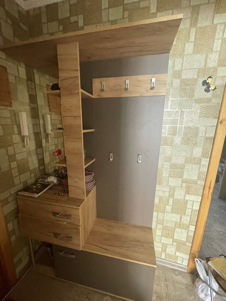 Продам прихожую
