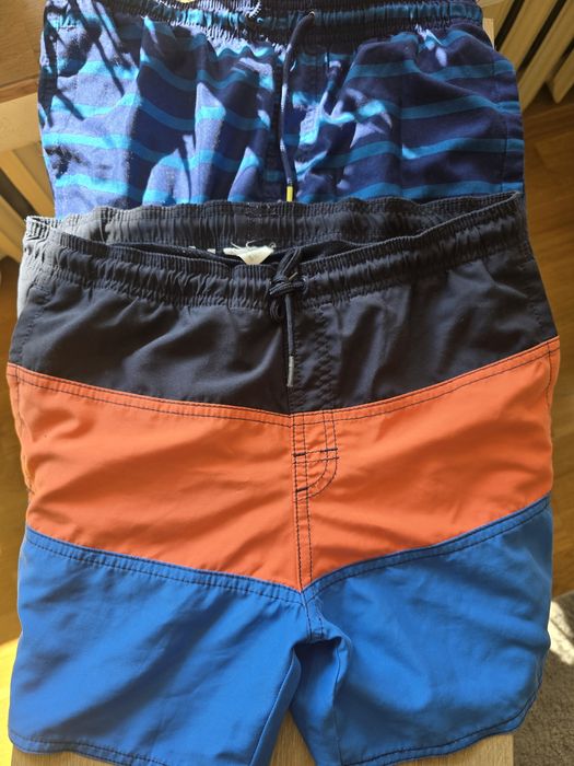 Лот от детски бански-шорти с бандаж