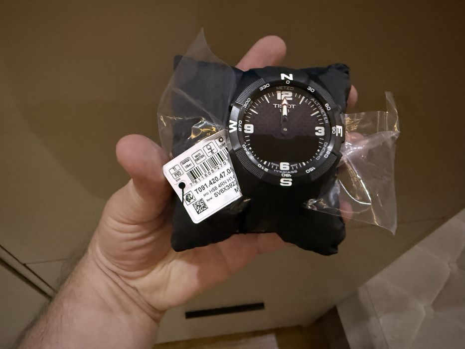 Продам новые часы Tissot T-touch solar