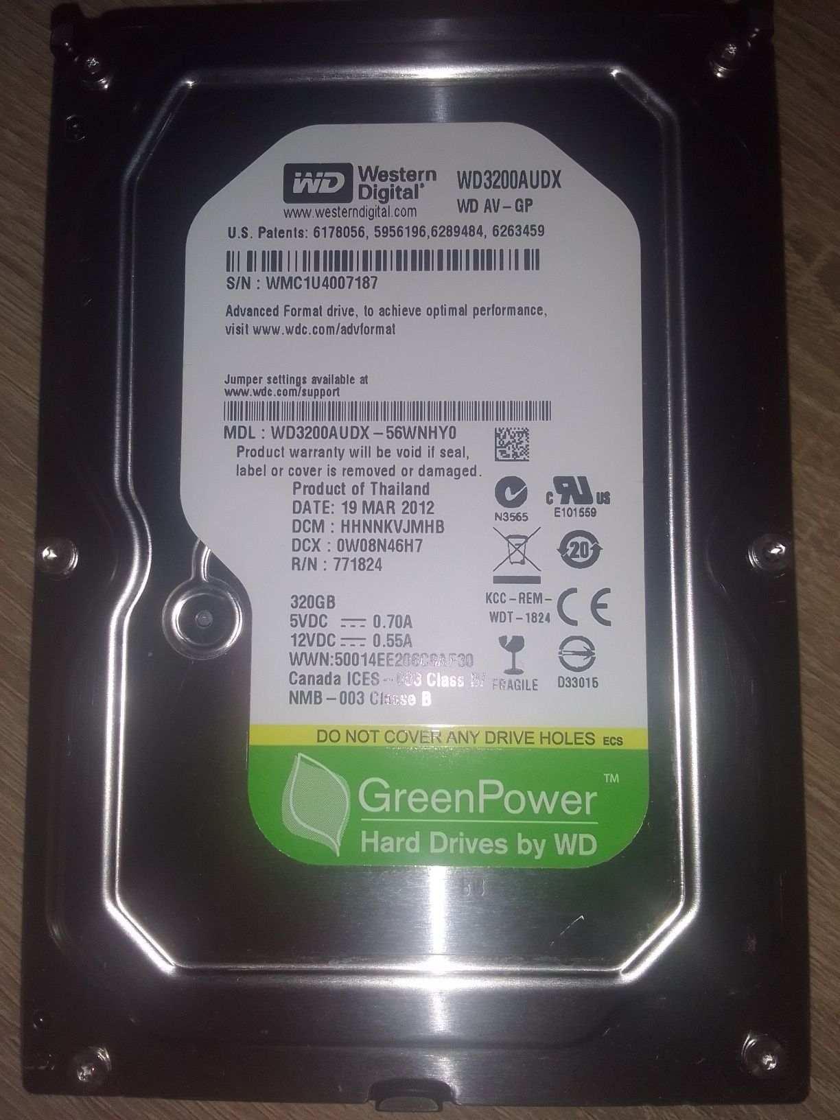 HDD 320. Hard disk