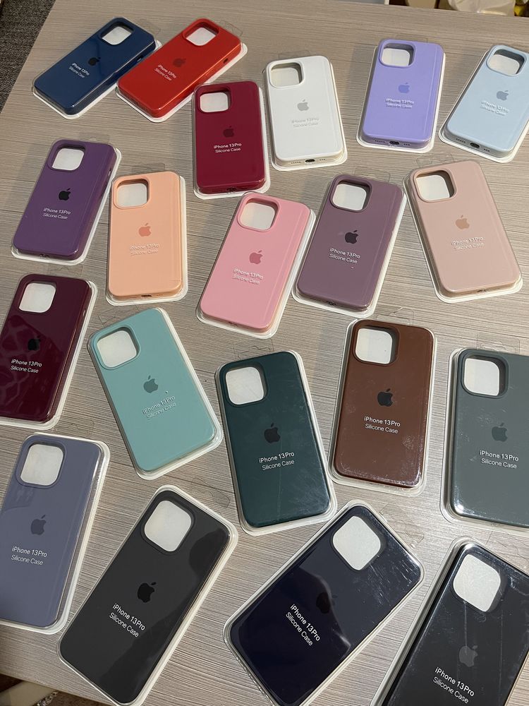 - Husa iPhone 13 / 13 Pro / 13 Pro max + folie de sticla Cadou 