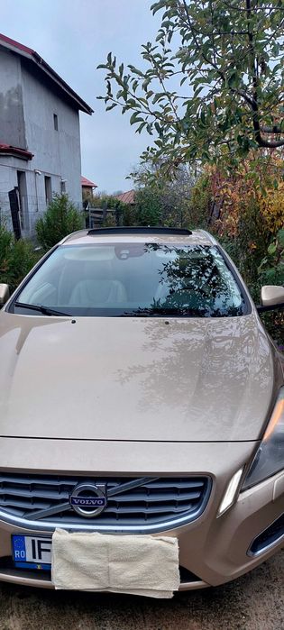 Volvo V60 - 2011 FULL OPTION