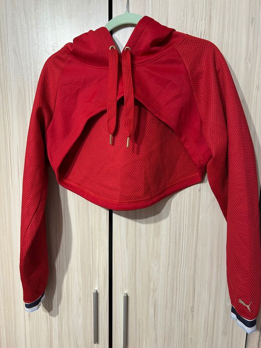 Суичъри на Puma,H&M,Bershka и тиниска на Nike
ОРИГИНАЛНИ ‼️