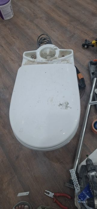 Унитаз сатылады без бочок