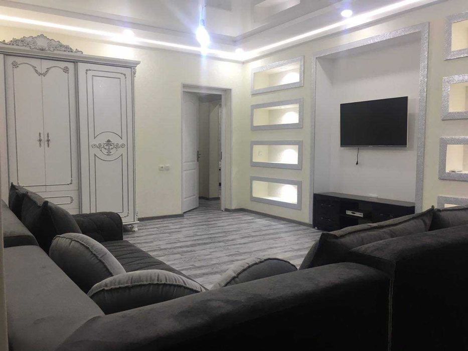 Сдам евро квартиру на Ойбек Космонавт