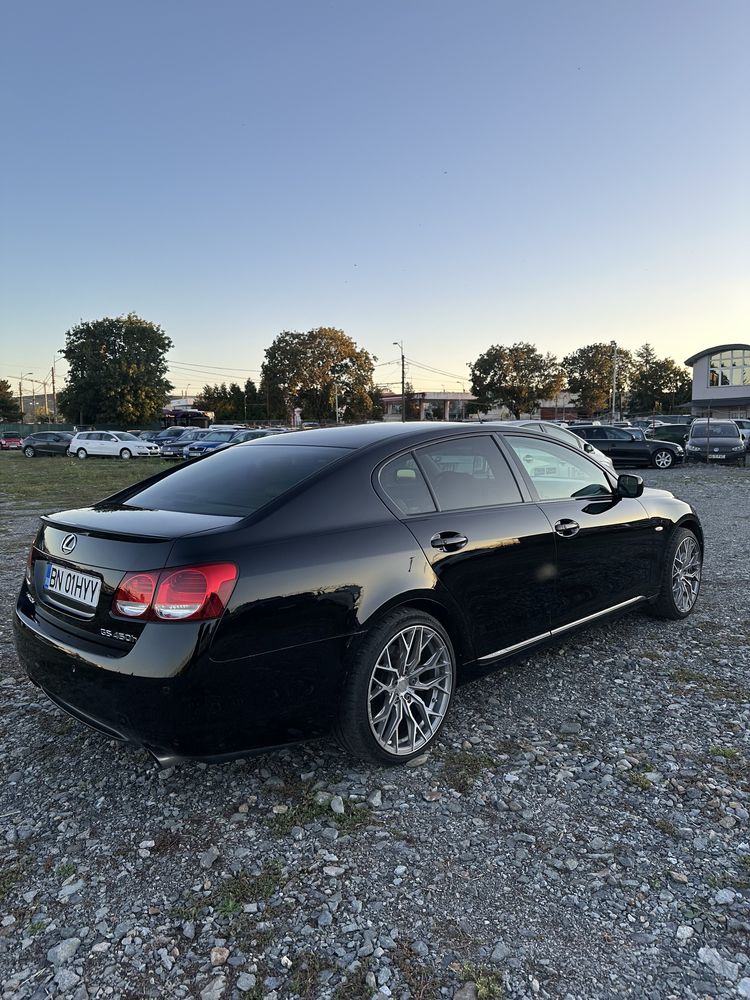 Lexus GS450h • 350 CP Hibrid