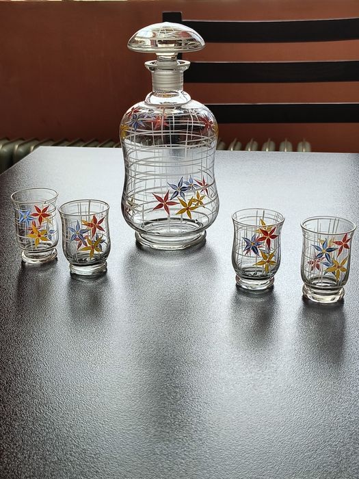 Ръчно рисуван сервиз от 50те
