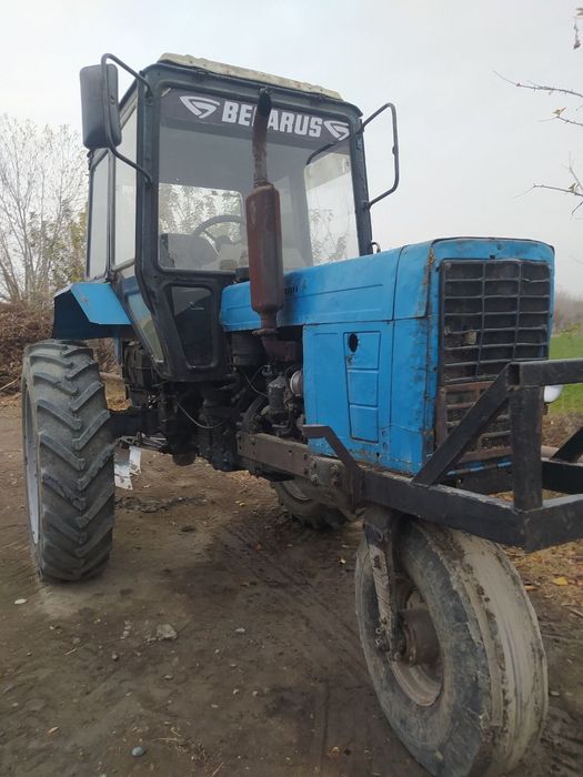 MTZ 80 X sotiladi