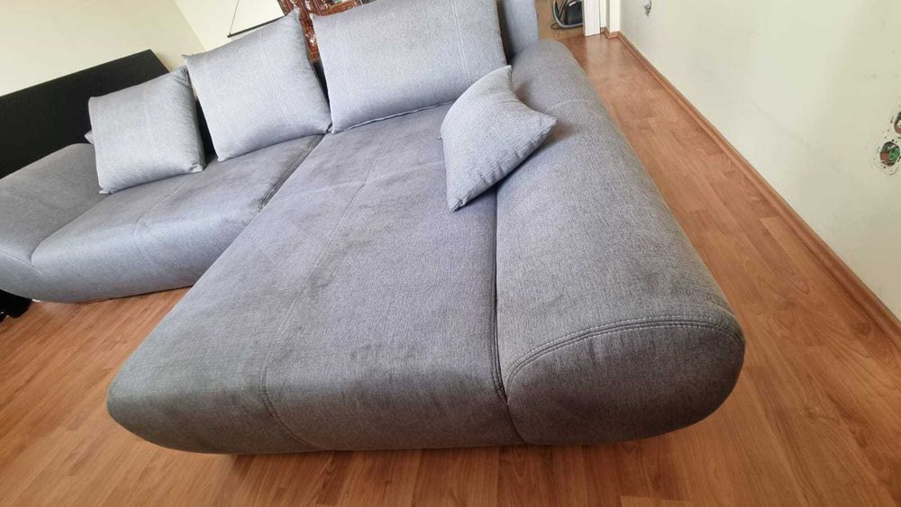 Canapea mare pentru living