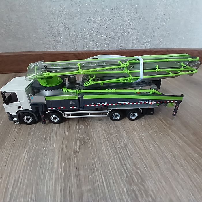 Подарочная сувенирная игрушка