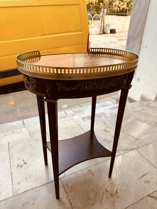 Френска антикварна масичка в стил Луи XVI (1890-1910)