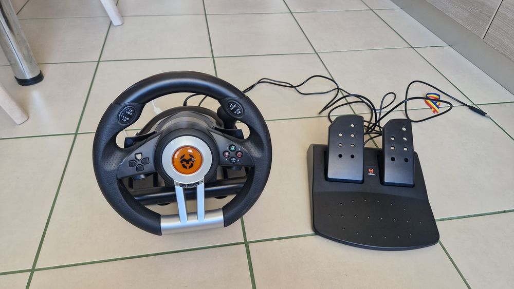 Volan pentru Xbox, PC  si Playstation
