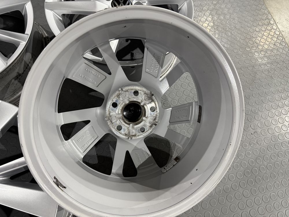 4бр. КАТО НОВИ ОРИГИНАЛНИ 17” ДЖАНТИ 5x112 за -VW/VAG- 6,5Jx17H2, ET46