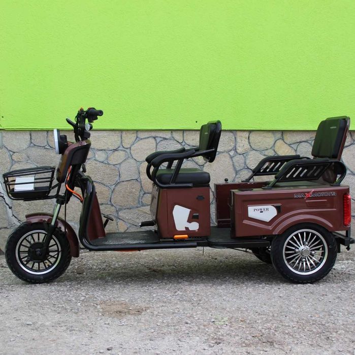 Двуместна Електрическа CARGO триколка 1500W 48V 21AH BROWN