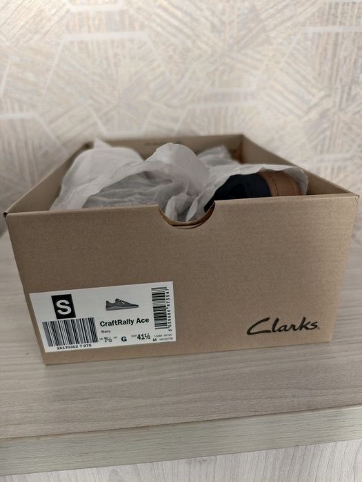 Продам новую обувь от бренда Clarks размер 41 дёшево