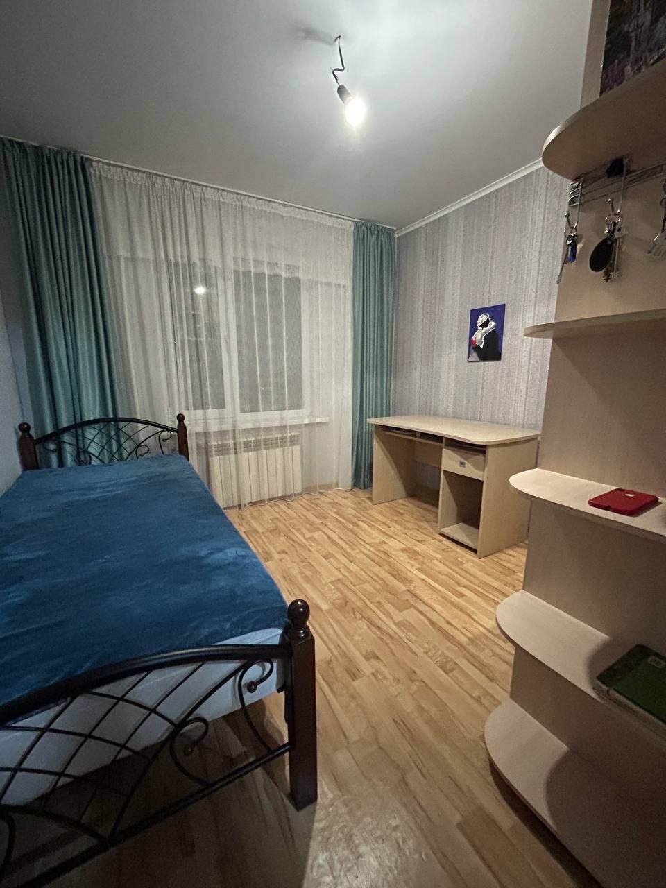 Продам 3ком квартиру, на 8 микр