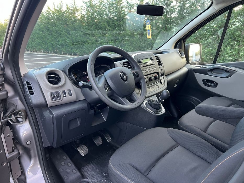 Renault Trafic # 2016 # EURO 6 # EXTRA LUNG # Climă Față-Spate # 8+1 #