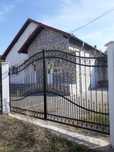 Casă de vânzare - Bârsești, Mihăești, Rm. Vâlcea