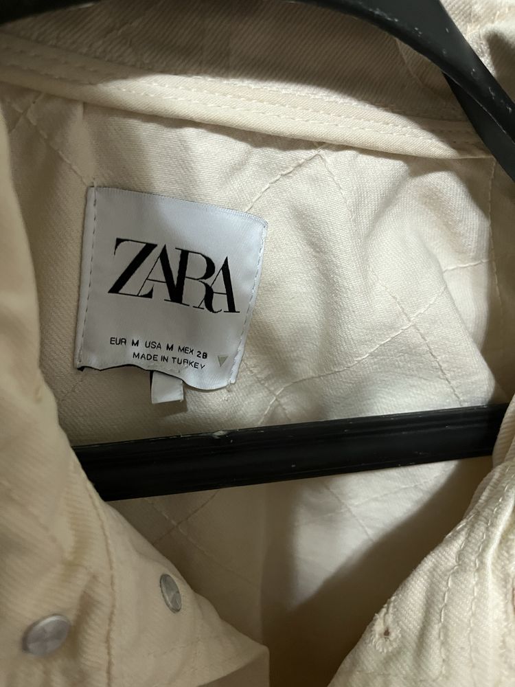 Дамско яке zara