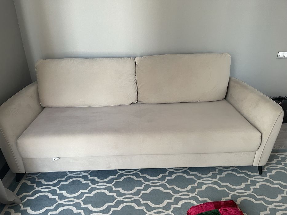 Продам диван Россия