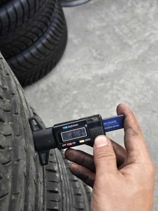 4 Броя 225/60/17 Continental 2x6,8mm 2x6,2mm