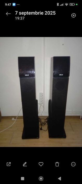 Vând doua boxe Akai