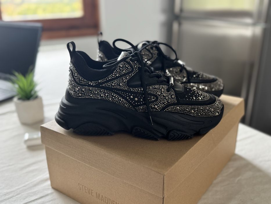 Сникърски Steve Madden