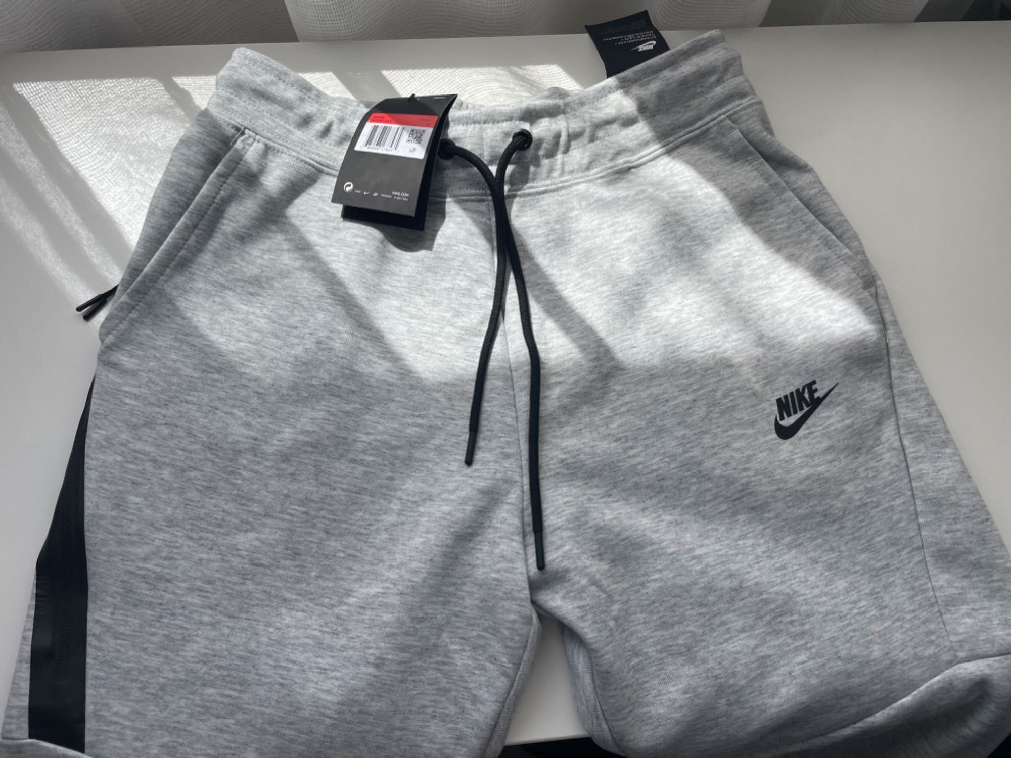 Чисто Нов Анцуг Nike Tech Fleece