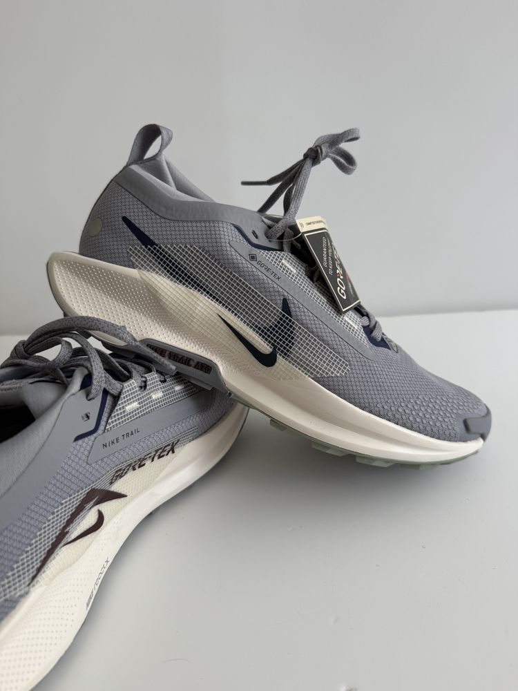 Nike Trail Goretx marimea 40,5 noi, originali