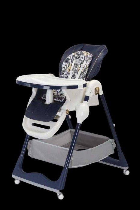 Детский стульчик для кормления. На колёсах.