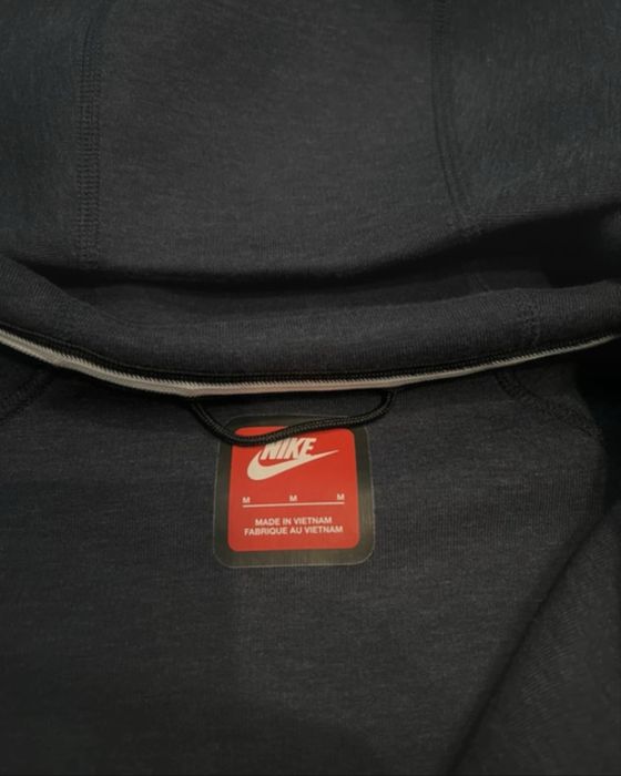 Hanorac Nike Tech Bleumarin, marimea M