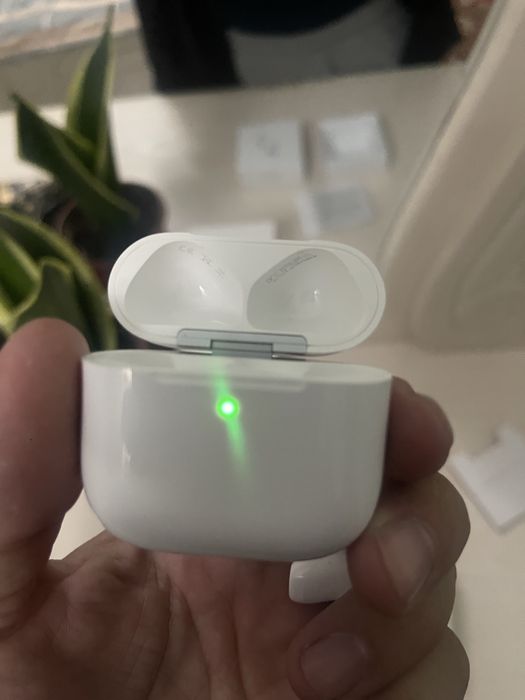 Airpods 4. Original 1/1 . ANC