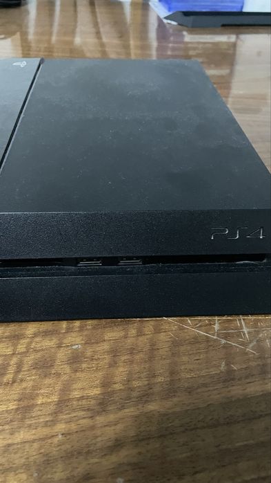 Продается playstation 4 fat