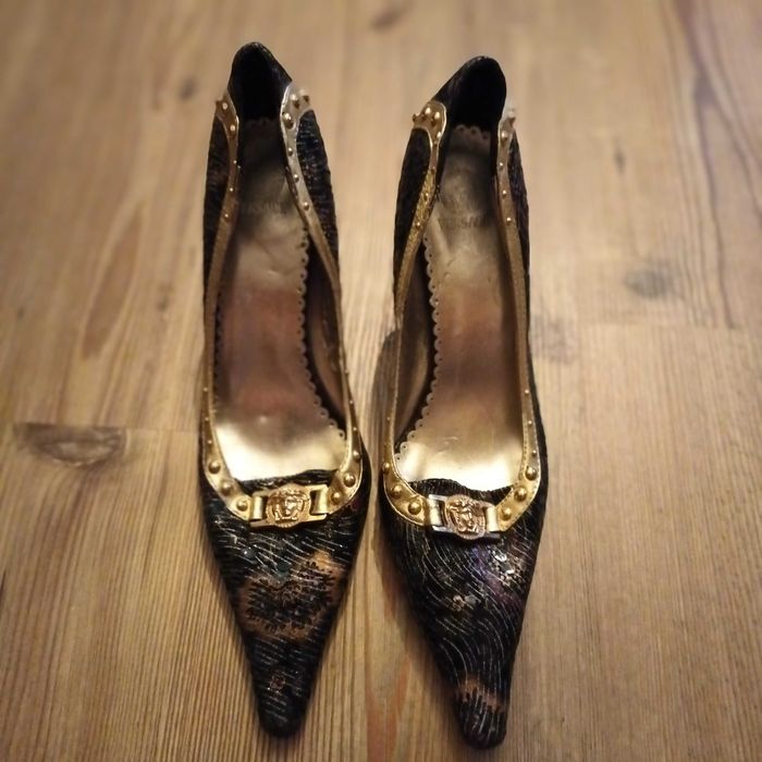 Versace pantofi mărimea 38