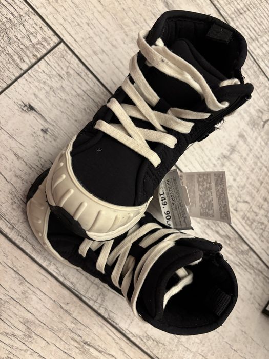 Pantofi marimea 25-27 NOI Puma, Zara, Under Armour