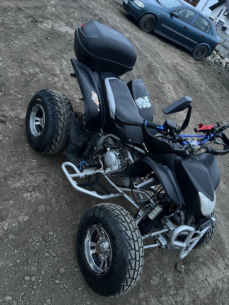 De vanzare atv 250cc