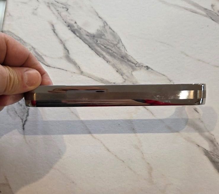 Дръжки за мебели