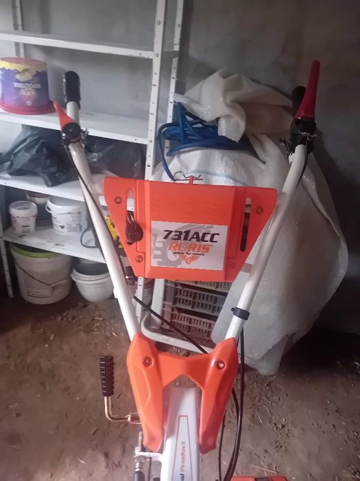 Vând motosapa agricola