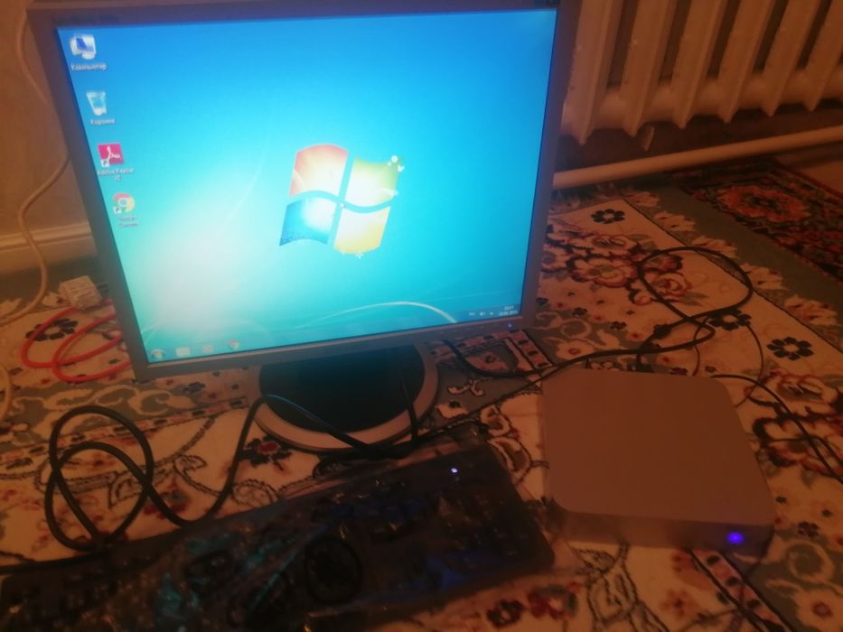 Монитор самсунг 18тый