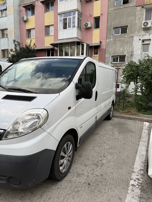 Opel Vivaro varianta long