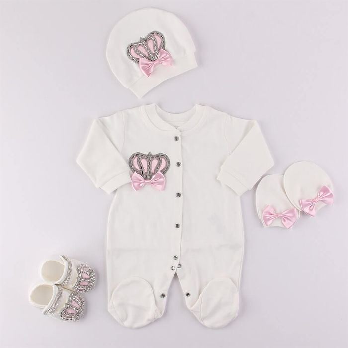 Ръчно изработени дрехи за новородено с име