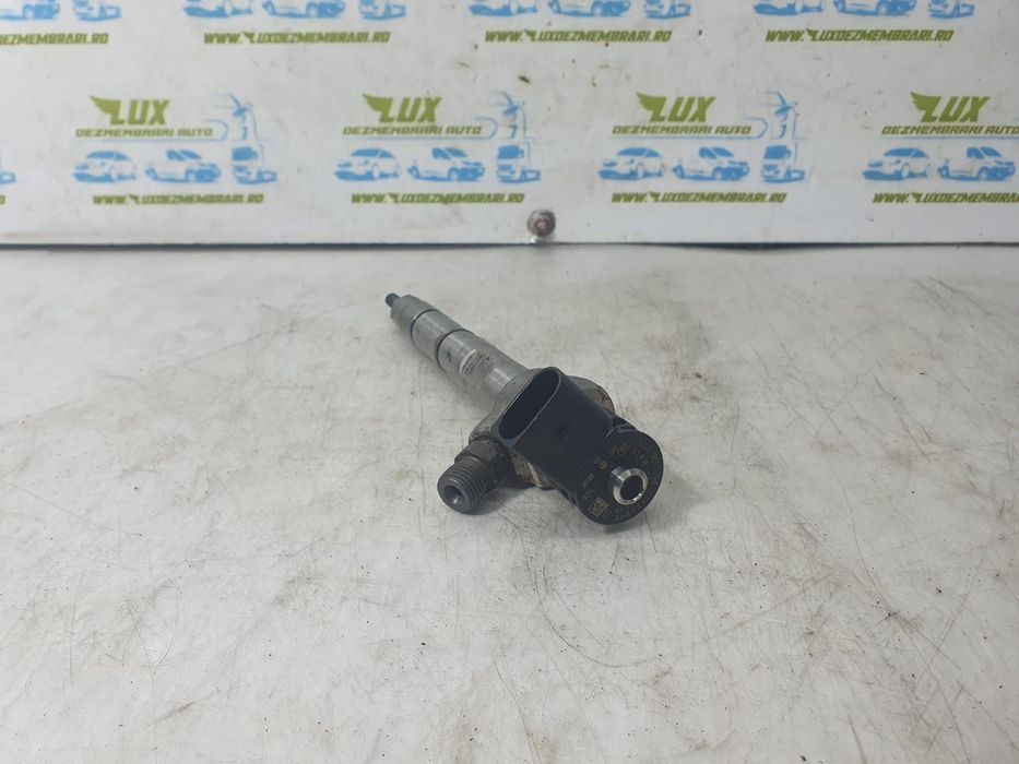 Injector 2.0 tdi dtrd dtrb dtra 0445110835 05l130277e  Audi A3 4 (8Y
