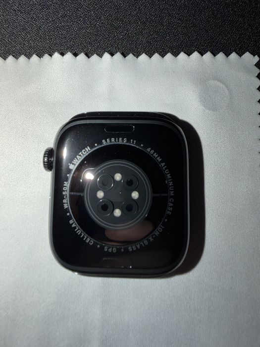 Apple Watch series 11, 46 mm, aluminium case, GPS + Cellular.