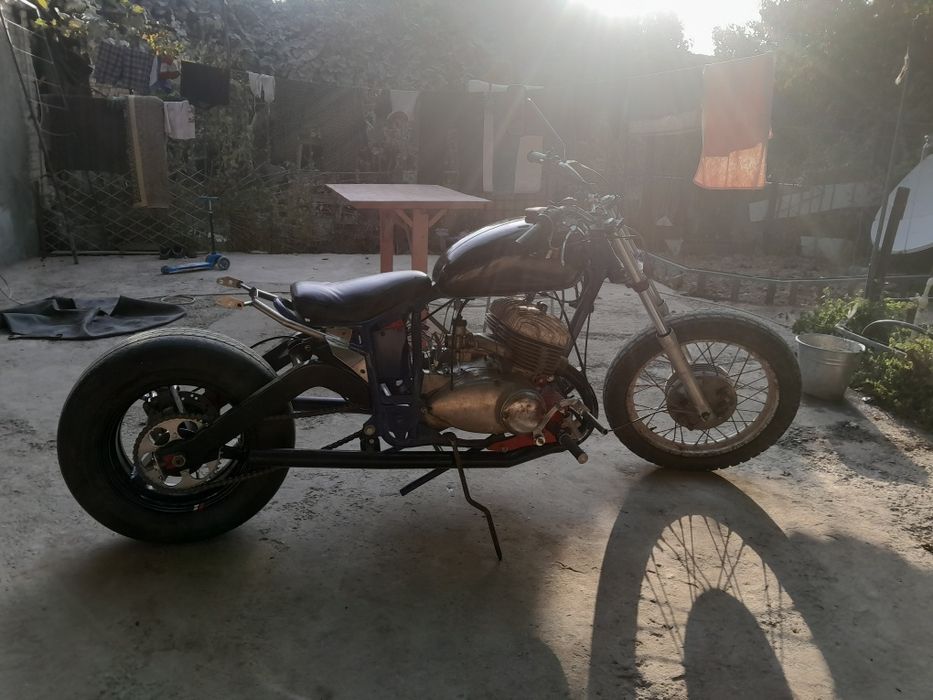 Продаётся срочно мото Иж переделка