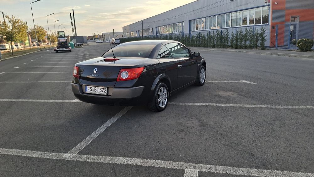 Renault Megane decapotabil motor 2l benzina cutie automata