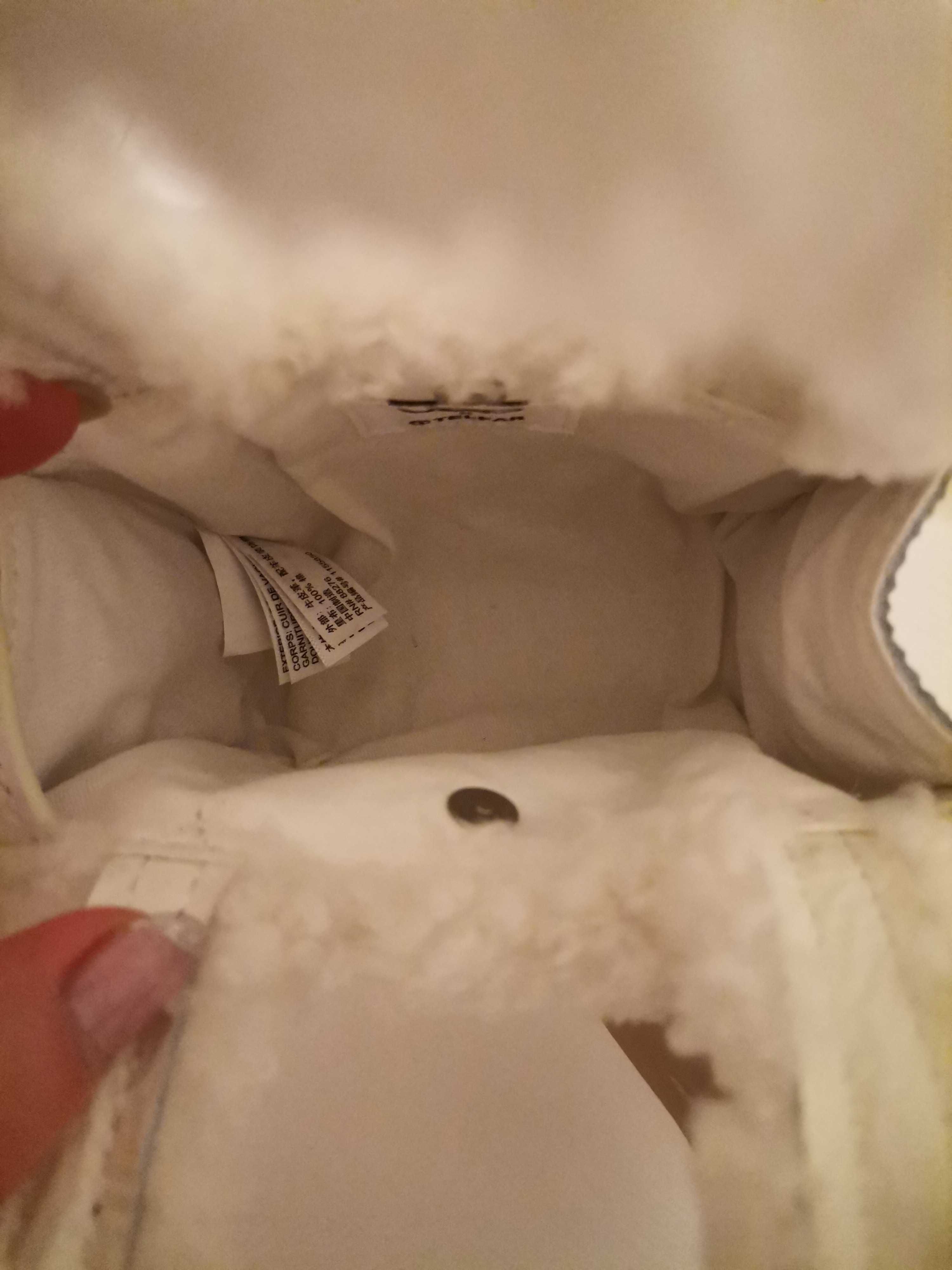 Чисто нова оригинална дамска чанта на марката UGG.